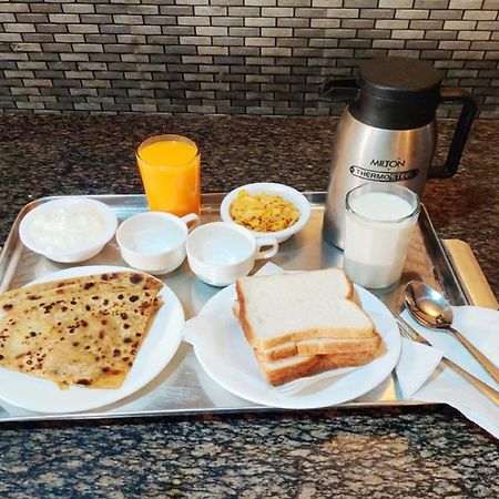 Goroomgo Hotel Manurama Ruby Kolkata Eksteriør bilde